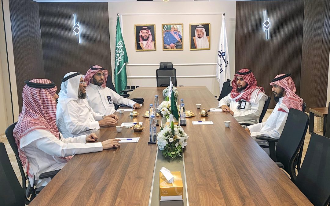 وفد من مؤسسة المجدوعي الخيرية في زيارة لجمعية تحفيظ الشرقية لبحث أوجه التعاون