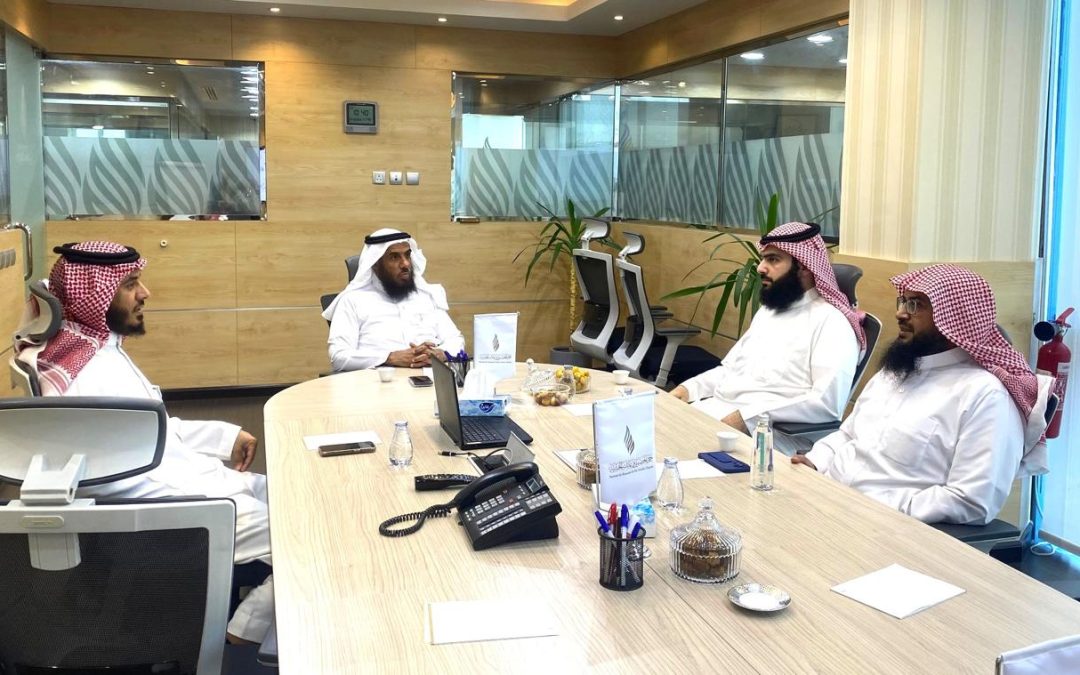 وفد تحفيظ الشرقية يزور مؤسسة حمد الحصيني وعائلته الخيرية