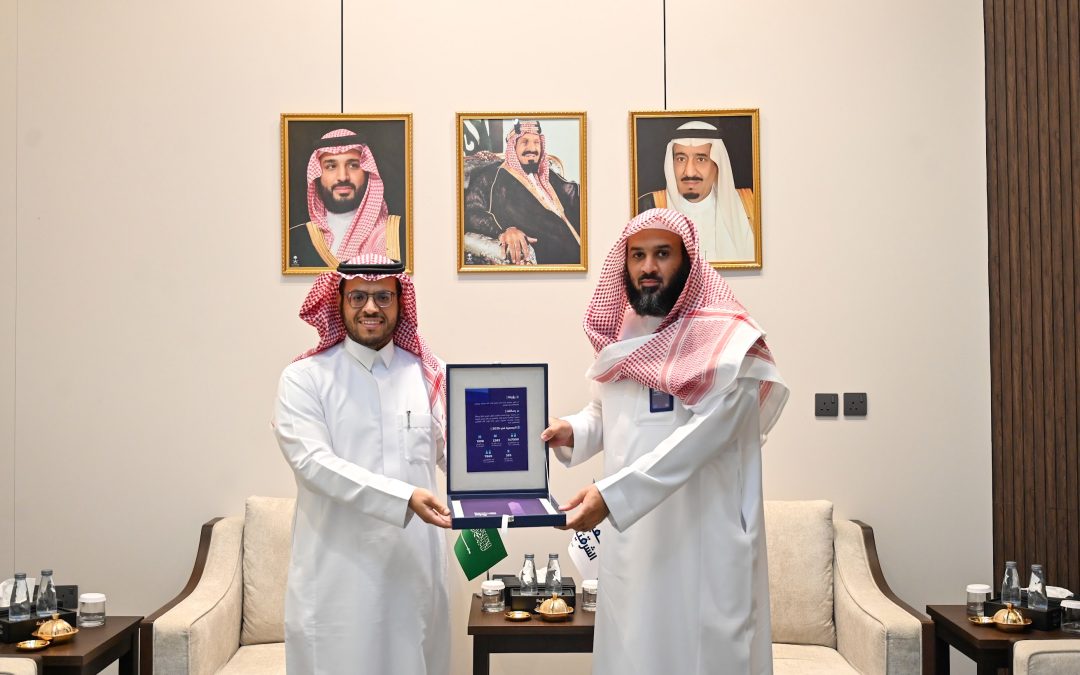 المدير التنفيذي للجنة التنسيقية لجمعيات التحفيظ يطّلع على برامج تحفيظ الشرقية ومبادراتها
